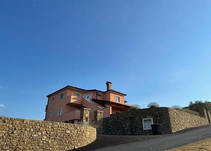 Apartma Maja, Mateja